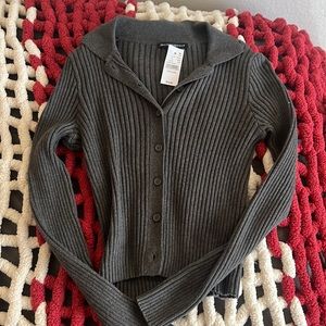 Brandy Melville sweater